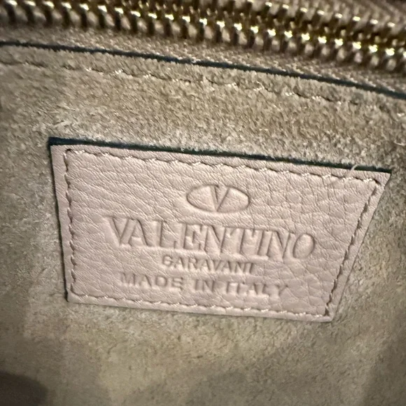 Valentino Pebbled Calfskin Rockstud Flip Lock Top Handle Bag (nude leather) - Picture 7 of 16